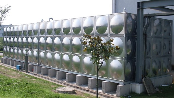 900噸不銹鋼水箱，崇化工地施工中|宏量水箱