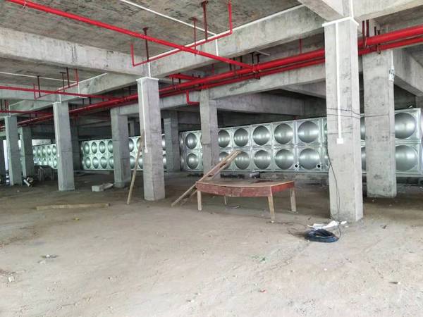  71噸不銹鋼水箱，東莞國(guó)安工地完工|宏量水箱